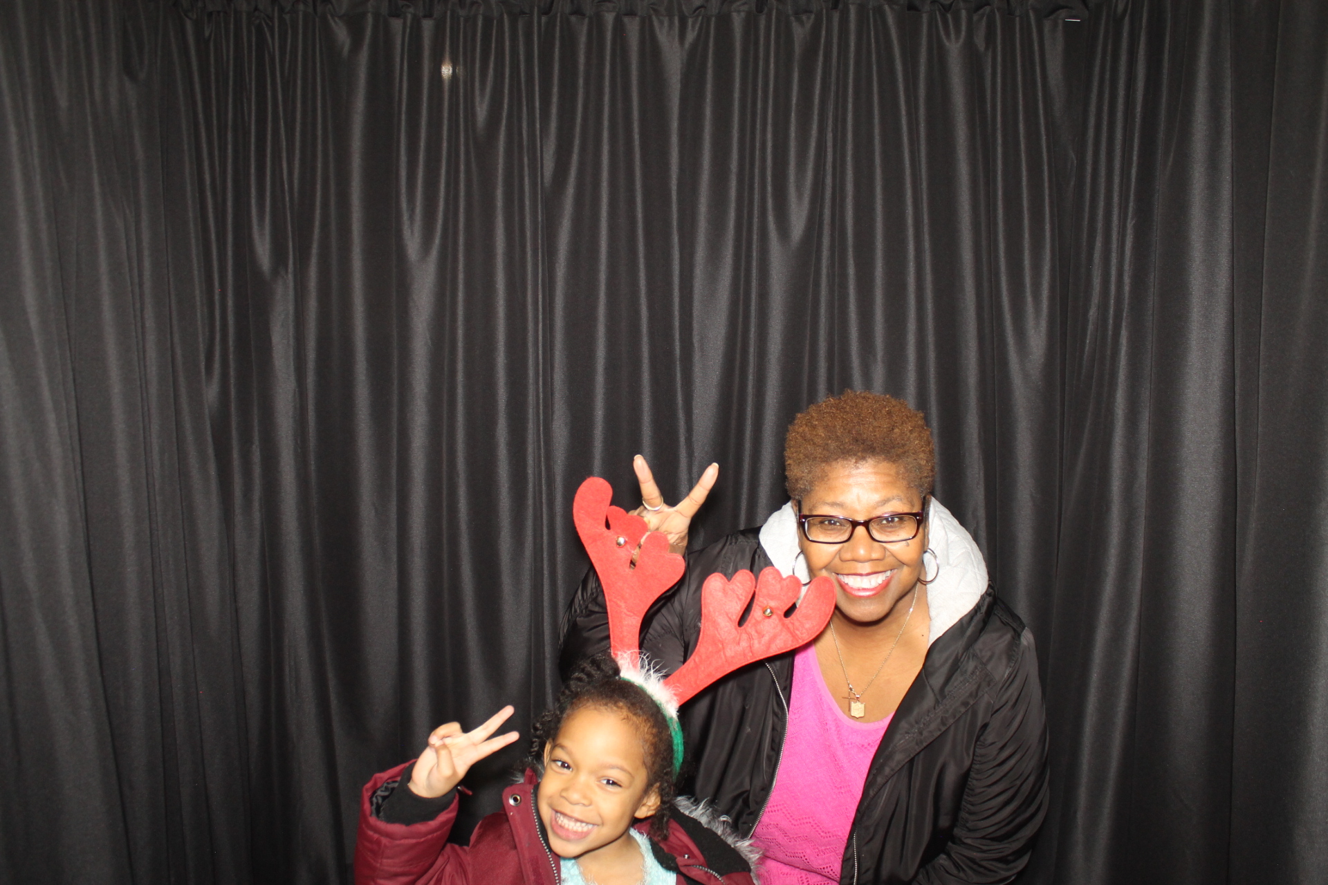St Monica's Christmas Party 2018 | View more photos from the event at gallery.photoboothcincy.com/u/PhotoBoothCincy/St-Monicas-Christmas-Party-2018
